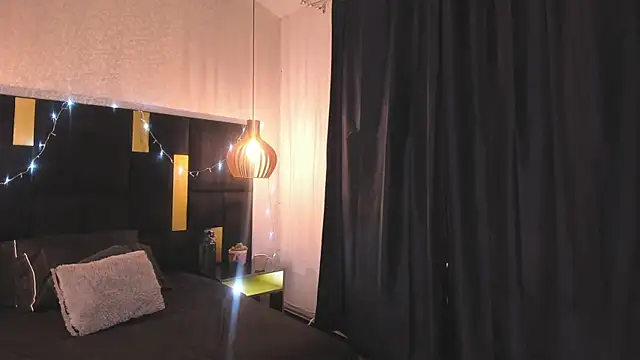 Lucio  Fox online show from December 22, 11:54 am