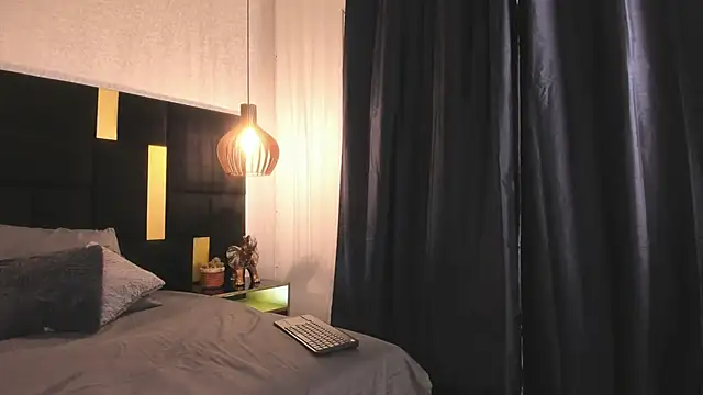 Lucio  Fox online show from February 12, 11:54 am