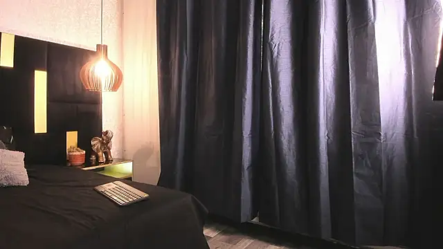 Lucio  Fox online show from February 17, 11:51 am