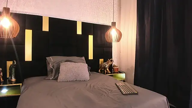 Lucio  Fox online show from February 25, 11:54 am