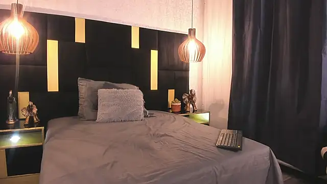 Lucio  Fox online show from February 13, 11:43 am