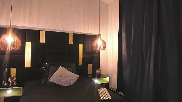 Lucio  Fox online show from January 11, 12:23 pm