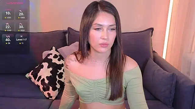 Snapshot of CarolineGuthrie chatting on November 30, 3:24 pm CarolineGuthrie online show from November 30, 3:24 pm