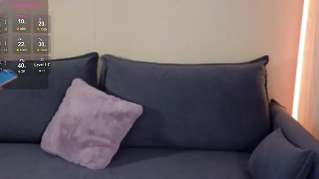 Snapshot of CarolineGuthrie chatting on September 19, 1:59 pm CarolineGuthrie online show from September 19, 1:59 pm