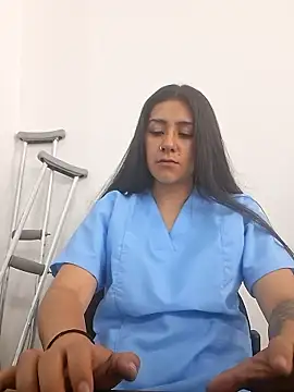 CAROLINE  07 online show from January 9, 1:18 pm