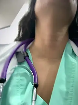 CAROLINE  07 online show from May 30, 4:12 pm