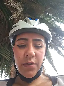 CAROLINE  07 online show from March 7, 12:21 pm