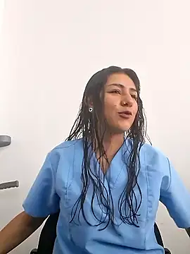 CAROLINE  07 online show from January 16, 1:26 pm