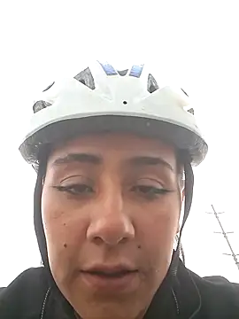 CAROLINE  07 online show from March 8, 1:36 pm