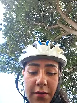 CAROLINE  07 online show from March 22, 1:01 pm