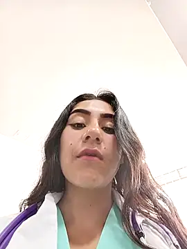 CAROLINE  07 online show from May 4, 3:37 pm