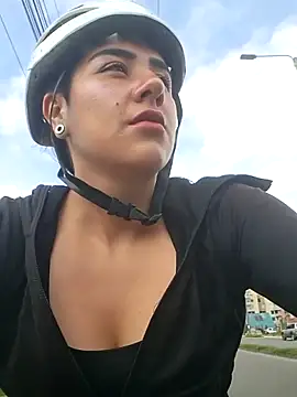 CAROLINE  07 online show from April 10, 2:13 pm