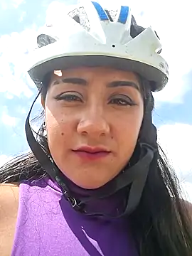 Snapshot of CAROLINE__07 chatting on September 26, 2:35 pm CAROLINE 07 online show from September 26, 2:35 pm