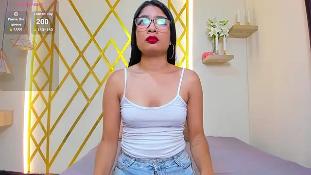 MelanyWayne  online show from February 24, 5:58 pm