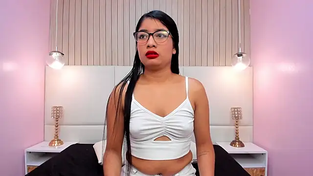 MelanyWayne  online show from May 4, 5:49 pm