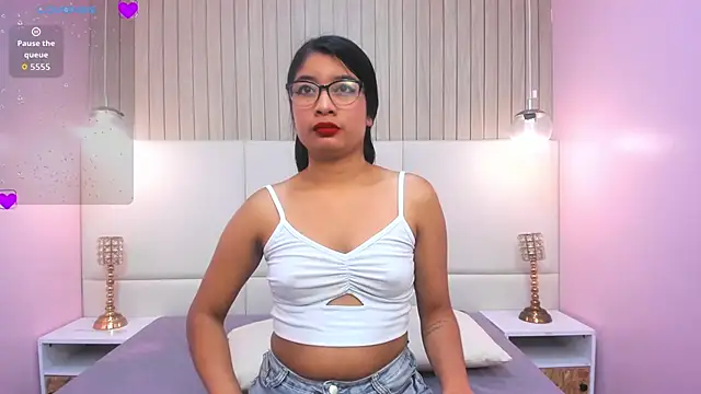 MelanyWayne  online show from May 21, 5:32 pm