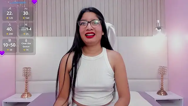 Snapshot of MelanyWayne_ chatting on June 5, 12:00 pm MelanyWayne online show from June 5, 12:00 pm