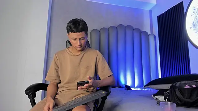  Leohot  online show from November 8, 3:54 am