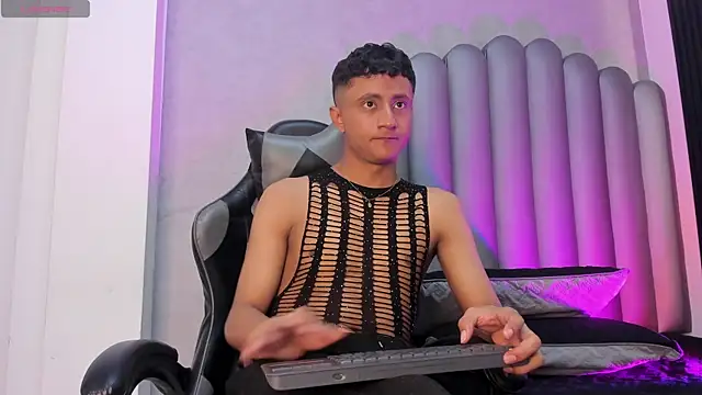  Leohot  online show from October 25, 3:49 am