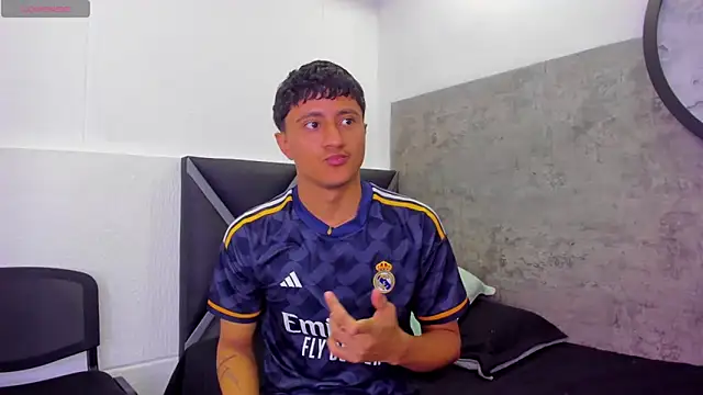  Leohot  online show from April 8, 3:41 am