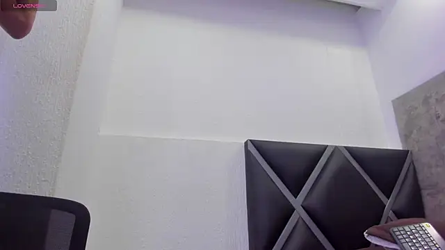  Leohot  online show from April 10, 3:46 am