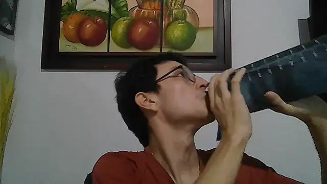 Snapshot of Kevintdx chatting on February 20, 3:03 am Kevintdx online show from February 20, 3:03 am