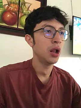 Snapshot of Kevintdx chatting on November 30, 5:47 pm Kevintdx online show from November 30, 5:47 pm