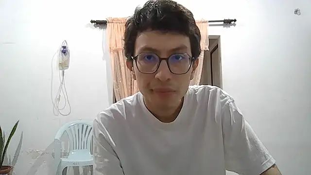 Snapshot of Kevintdx chatting on March 1, 2:11 am Kevintdx online show from March 1, 2:11 am