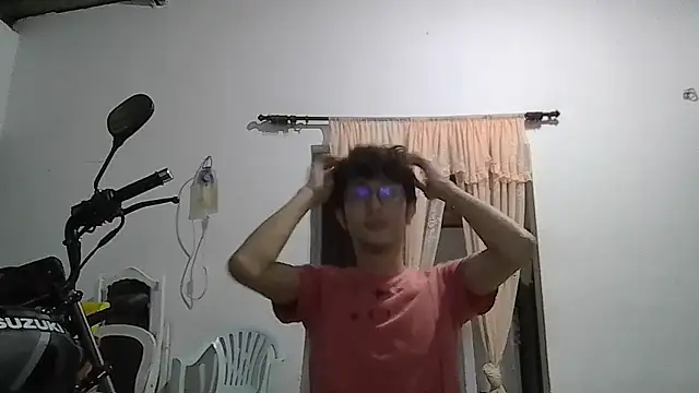 Snapshot of Kevintdx chatting on January 7, 2:05 am Kevintdx online show from January 7, 2:05 am