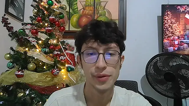 Snapshot of Kevintdx chatting on December 19, 3:10 am Kevintdx online show from December 19, 3:10 am