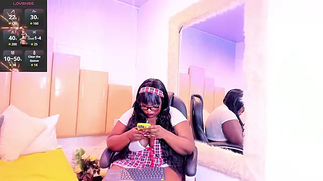 Snapshot of may_storm chatting on January 16, 3:21 am may storm online show from January 16, 3:21 am