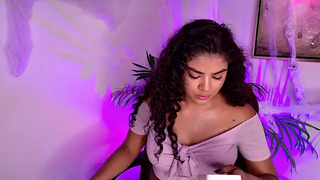 Carly Monroe  online show from October 29, 10:20 pm