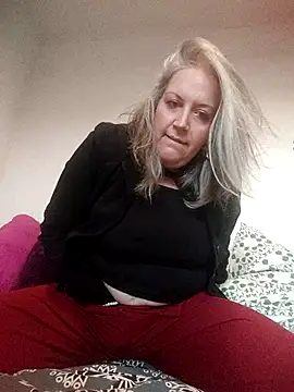 Feelineducentre online show from February 6, 5:09 pm