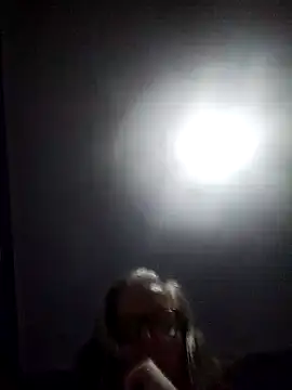 Feelineducentre online show from November 6, 8:57 pm