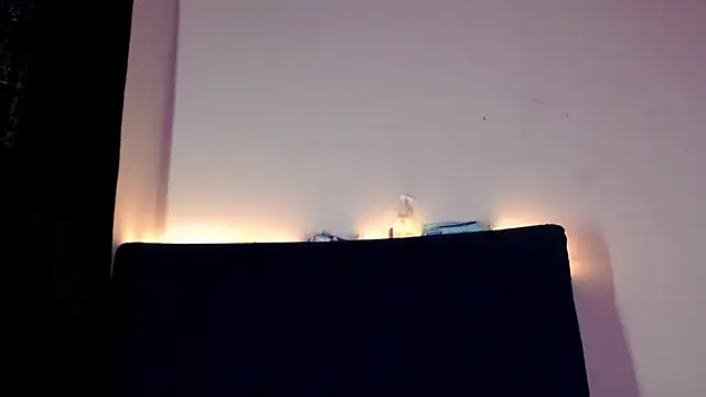 Snapshot of Megan_Gil_ chatting on June 15, 9:47 pm Megan Gil online show from June 15, 9:47 pm