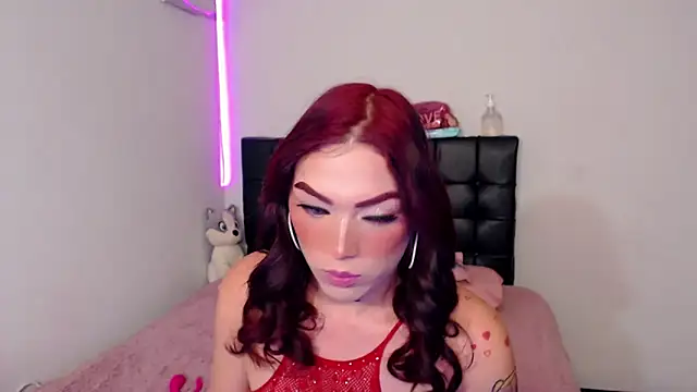 Megan Gil  online show from March 14, 9:10 pm