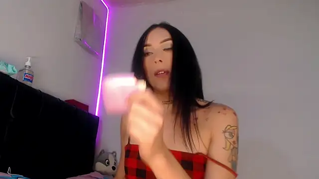 Megan Gil  online show from February 25, 7:03 pm