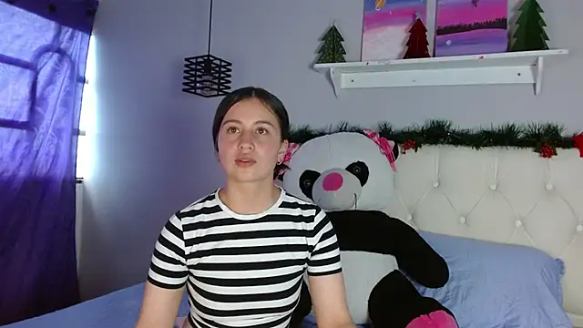 Snapshot of Zaaida_ chatting on December 16, 4:44 pm Zaaida online show from December 16, 4:44 pm