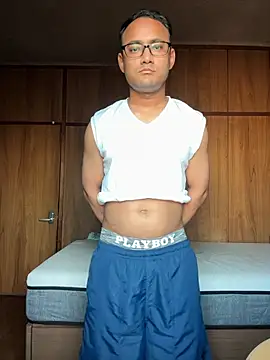 Snapshot of jhondonib chatting on September 15, 6:58 am jhondonib online show from September 15, 6:58 am