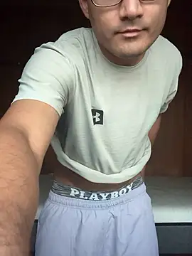 Snapshot of jhondonib chatting on September 23, 8:43 am jhondonib online show from September 23, 8:43 am