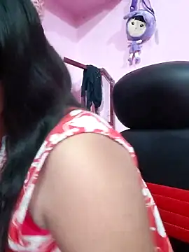 Redchery online show from April 21, 4:57 pm
