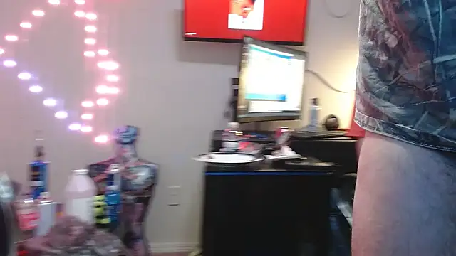 TypicalDepot5 online show from December 21, 3:14 pm