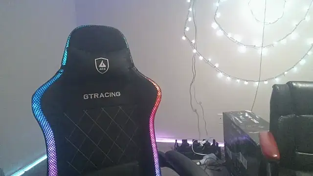 TypicalDepot5 online show from October 29, 1:37 am