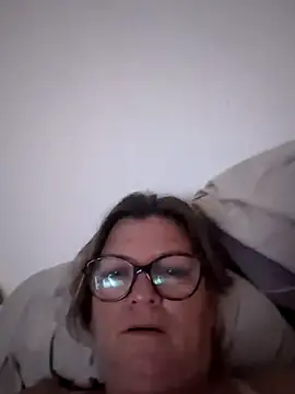 Delphineben online show from September 28, 7:10 pm