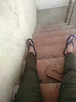 monty935 online show from December 14, 8:42 am