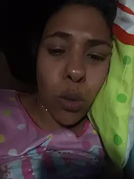 IVONNE COLLINS33 online show from April 15, 3:23 am