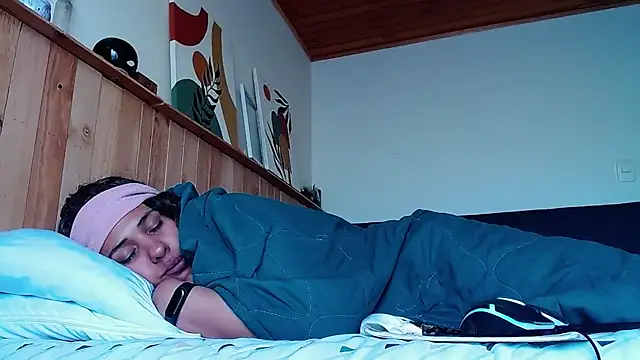 IVONNE COLLINS33 online show from November 8, 9:18 pm