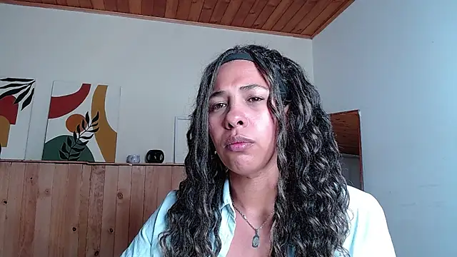 IVONNE COLLINS33 online show from October 14, 10:53 pm