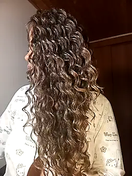 IVONNE COLLINS33 online show from March 28, 1:17 am