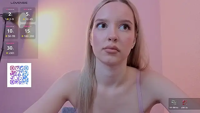 Snapshot of PickmeBabby chatting on November 7, 8:35 pm PickmeBabby online show from November 7, 8:35 pm